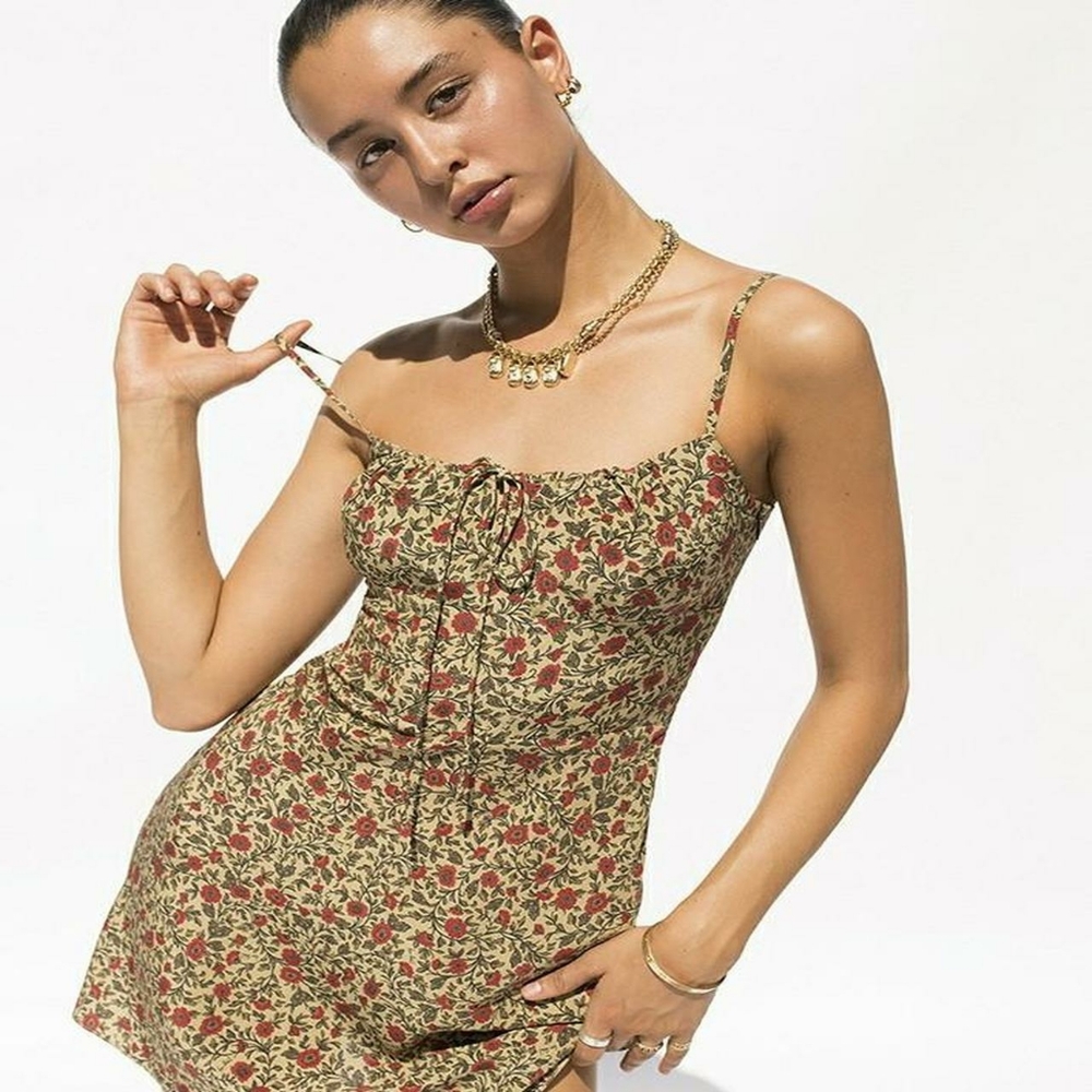 Realisation par THE INEZ in Dahlia XS - Picture 1 of 2